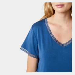 CCDK Superblød blå kortærmet bambus nattrøje med blondekant fra*Dame Nattoppe Og -Skjorter